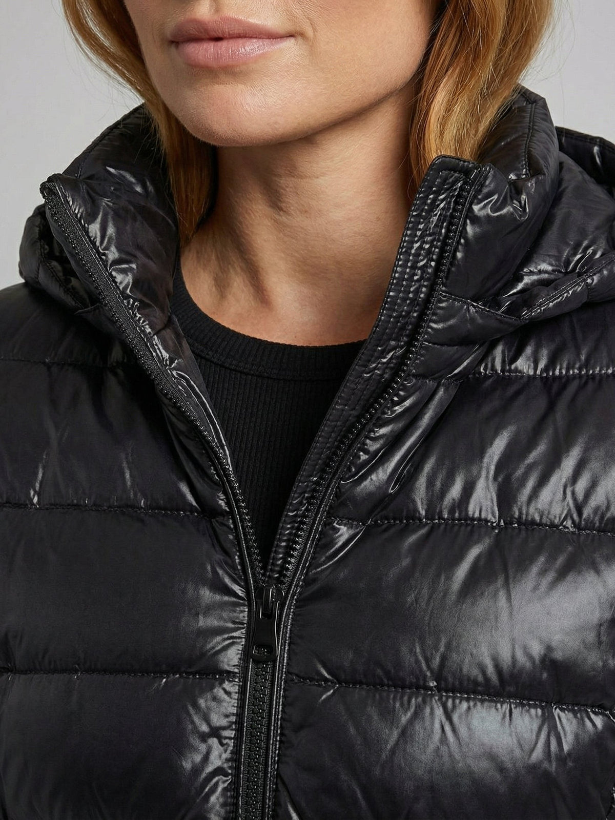 Women's Lightweight Hooded Down Jacket